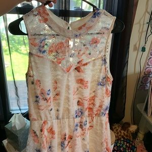 Floral dress with lace